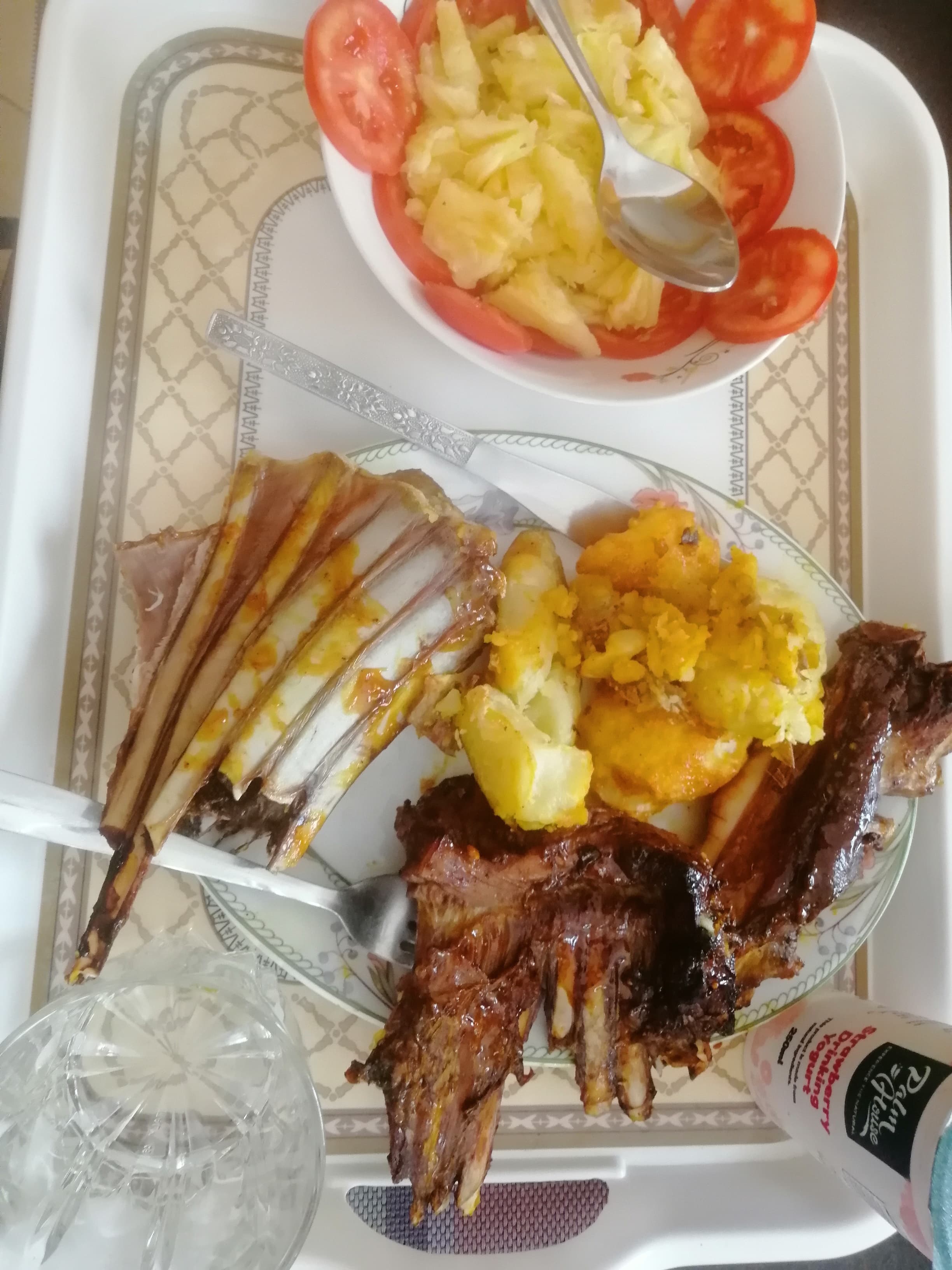 Tomato and pineapple salad, ewe ribs and yoghurt mukbang